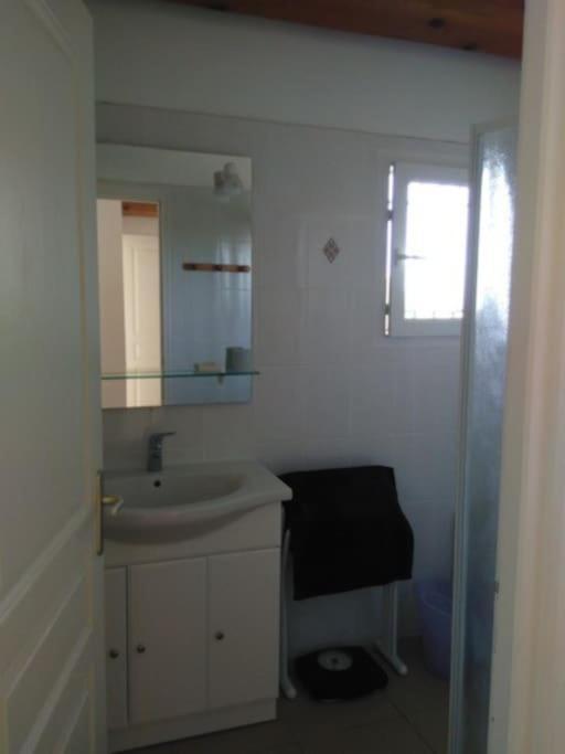T2: 45M2 :4 Places :Independant Dans Villa Hyères المظهر الخارجي الصورة